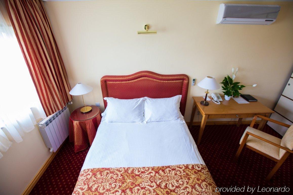 Chagala Atyrau Hotel Exterior foto